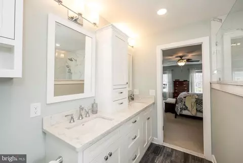 Bath - 2319 Queensbury Dr, Fallston, MD 21047 photo 4 of 6