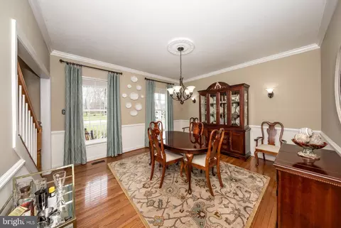 Dining - 2319 Queensbury Dr, Fallston, MD 21047 photo 2 of 5