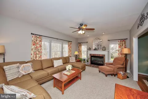 Living - 2319 Queensbury Dr, Fallston, MD 21047 photo 4 of 8