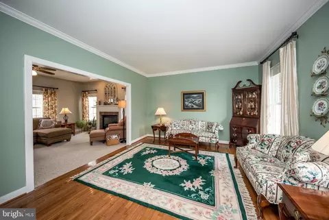 Living - 2319 Queensbury Dr, Fallston, MD 21047 photo 2 of 8