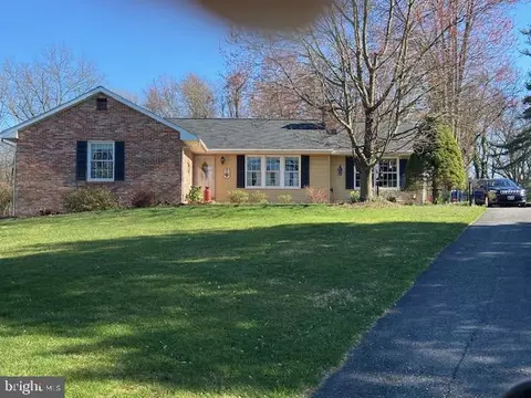 2300 Knoll Ct, Jarrettsville, MD 21084