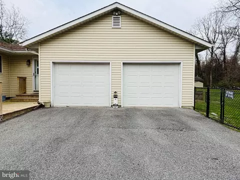 Exterior - 4110 E Baker Ave, Abingdon, MD 21009 photo 3 of 6