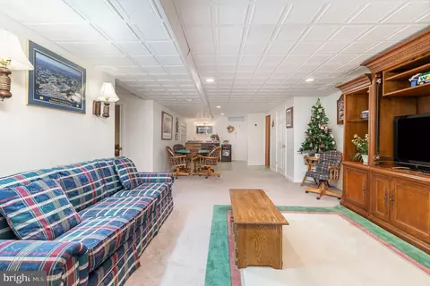 Living - 4110 E Baker Ave, Abingdon, MD 21009 photo 9 of 12
