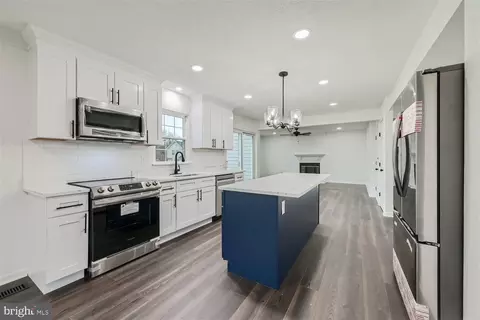 Kitchen - 893 Randall Dr, Abingdon, MD 21009 photo 3 of 6