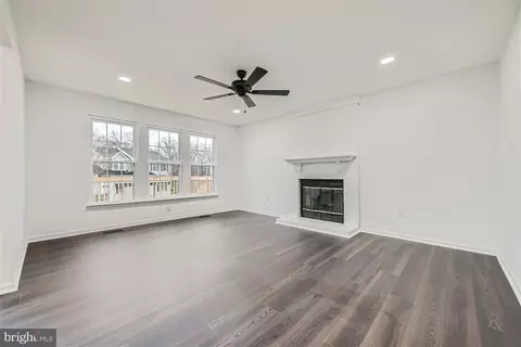 Living - 893 Randall Dr, Abingdon, MD 21009 photo 2 of 3