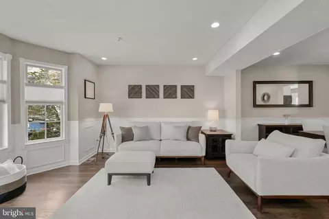 Living - 3939 Bush Ct, Abingdon, MD 21009 photo 3 of 4