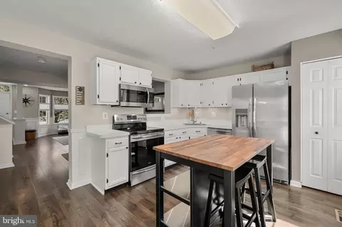 Kitchen - 3939 Bush Ct, Abingdon, MD 21009 photo 2 of 3