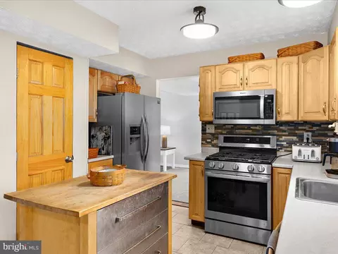Kitchen - 2807 Merrick Way, Abingdon, MD 21009 photo 4 of 7