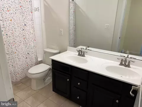 Bath - 528 Potomac Rd, Joppa, MD 21085 photo 5 of 6