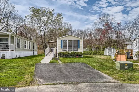 1800 Sandee Ct, Edgewood, MD 21040