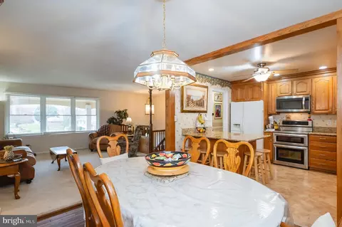 Dining - 2117 Brookhaven Ct, Fallston, MD 21047 photo 3 of 4