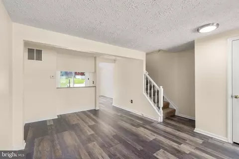 Living - 1237 Valley Leaf Ct, Edgewood, MD 21040 photo 1 of 2