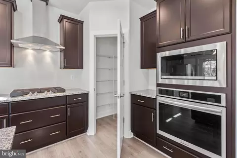 Kitchen - 2517 Easy St, Fallston, MD 21047 photo 4 of 5