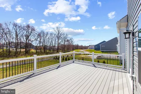 Exterior - 2517 Easy St, Fallston, MD 21047 photo 6 of 11