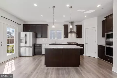 Kitchen - 2517 Easy St, Fallston, MD 21047 photo 2 of 5