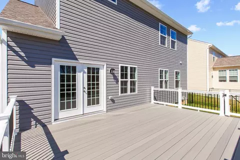 Exterior - 2517 Easy St, Fallston, MD 21047 photo 4 of 11