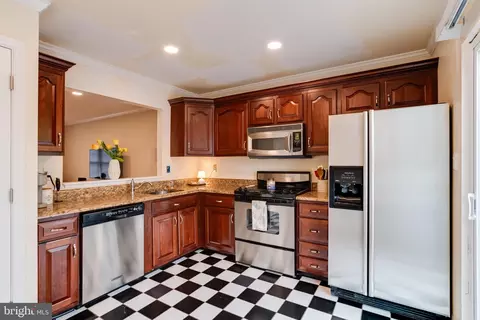 Kitchen - 3316 Cheverly Ct, Abingdon, MD 21009 photo 4 of 5