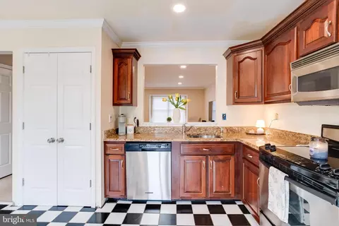 Kitchen - 3316 Cheverly Ct, Abingdon, MD 21009 photo 3 of 5