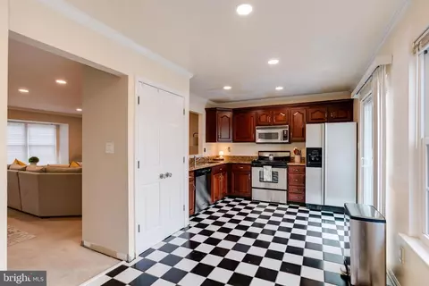Kitchen - 3316 Cheverly Ct, Abingdon, MD 21009 photo 2 of 5