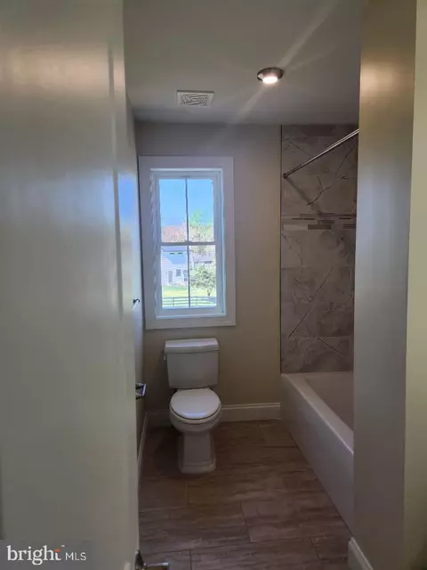 Bath - 208 Beechwood Ave, Joppa, MD 21085 photo 2 of 7