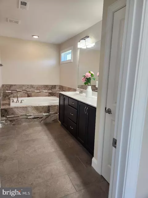 Bath - 208 Beechwood Ave, Joppa, MD 21085 photo 6 of 7