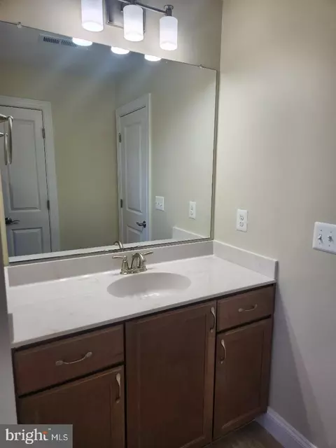 Bath - 208 Beechwood Ave, Joppa, MD 21085 photo 4 of 7