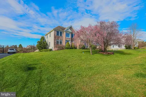 Exterior - 1413 Hidden Valley Ct, Fallston, MD 21047 photo 6 of 23