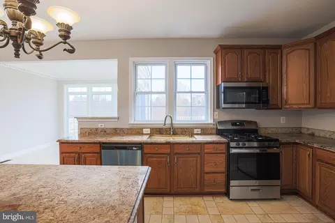Kitchen - 1413 Hidden Valley Ct, Fallston, MD 21047 photo 13 of 18