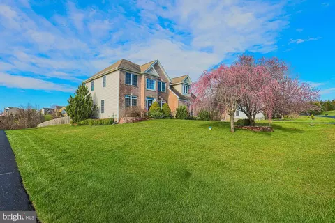 Exterior - 1413 Hidden Valley Ct, Fallston, MD 21047 photo 7 of 23