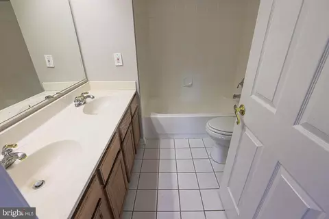 Bath - 1413 Hidden Valley Ct, Fallston, MD 21047 photo 2 of 8