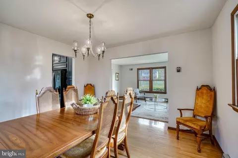 Dining - 2121 Buell Dr, Fallston, MD 21047 photo 2 of 5