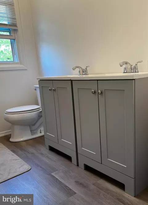 Bath - 404 Fowler Ct, Joppa, MD 21085 photo 5 of 6