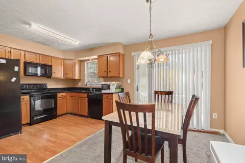 Kitchen - 3191 Ebbtide Dr, Edgewood, MD 21040 photo 4 of 4