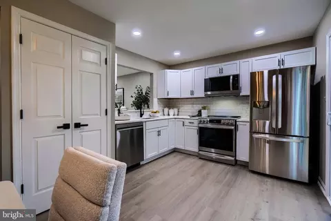Kitchen - 3310 Cheverly Ct, Abingdon, MD 21009 photo 7 of 8