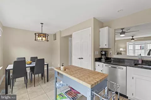 Kitchen - 311 Sunray Ct, Abingdon, MD 21009 photo 3 of 4