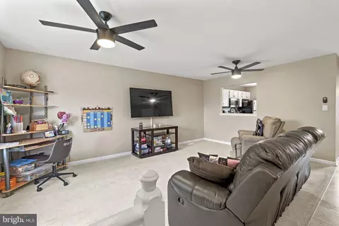 Living - 311 Sunray Ct, Abingdon, MD 21009 photo 2 of 7
