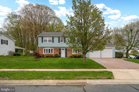Exterior - 301 Summerfield Ct, Joppa, MD 21085 photo 3 of 7