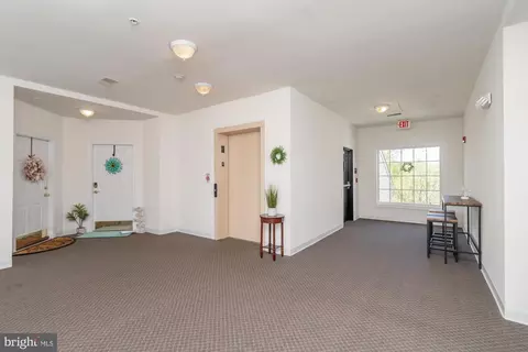 Living - 1406 Q Joppa Forest Dr #15, Joppa, MD 21085 photo 2 of 3