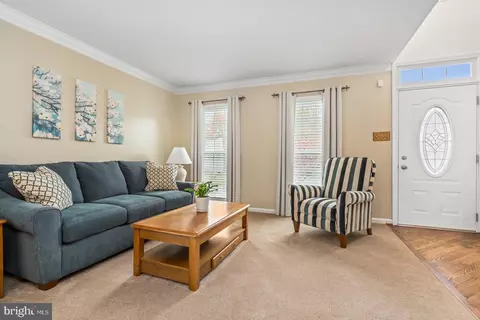 Living - 1011 Stone Ct, Joppa, MD 21085 photo 5 of 7