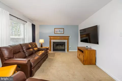 Living - 1011 Stone Ct, Joppa, MD 21085 photo 1 of 7