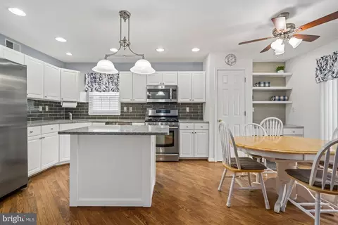 Dining - 1011 Stone Ct, Joppa, MD 21085 photo 2 of 4
