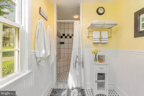 Bath - 805 Old Joppa Rd, Joppa, MD 21085 photo 3 of 10