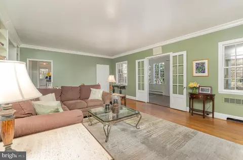Living - 805 Old Joppa Rd, Joppa, MD 21085 photo 6 of 9