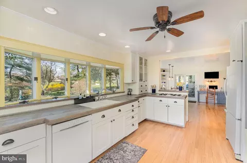 Kitchen - 805 Old Joppa Rd, Joppa, MD 21085 photo 1 of 10