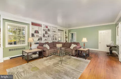 Living - 805 Old Joppa Rd, Joppa, MD 21085 photo 2 of 9