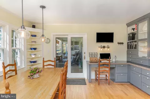 Dining - 805 Old Joppa Rd, Joppa, MD 21085 photo 3 of 4