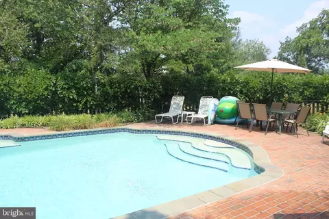 Exterior - 805 Old Joppa Rd, Joppa, MD 21085 photo 50 of 58