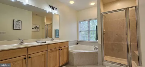 Bath - 114 Fallston Meadow Ct, Fallston, MD 21047 photo 1 of 4