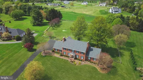 2316 Kings Arms Dr, Fallston, MD 21047 photo 2