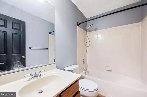 Bath - 509 Silverside Rd, Edgewood, MD 21040 photo 1 of 2
